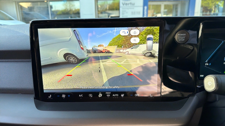 Ford Transit Courier E-Transit Courier 100kW 43kWh Trend Van Auto